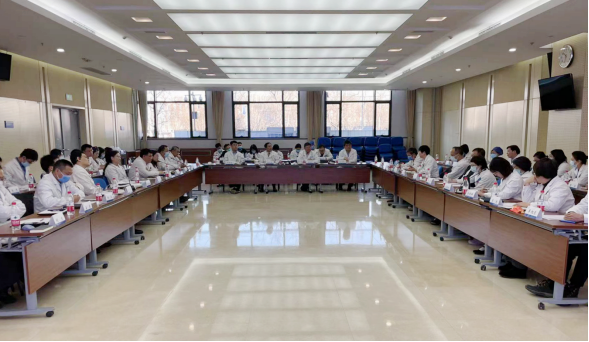 yh1122银河国际召开神经病学中心高质量发展座谈会20220104(1)807.png